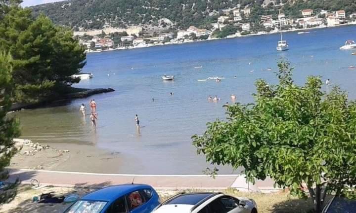 Apartman Belisima Deluxe Supetarska Draga Zewnętrze zdjęcie